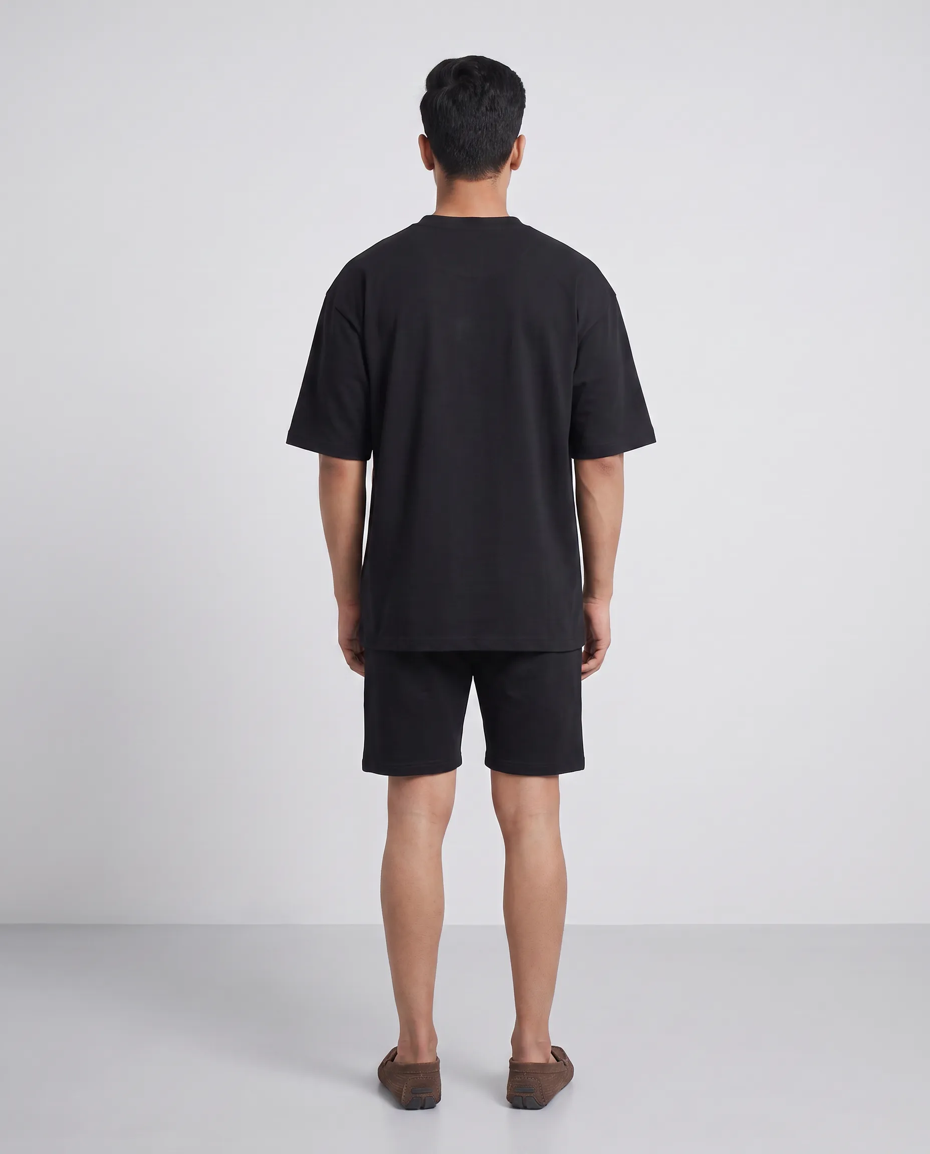 oversized drop shoulder round neck t shirt black