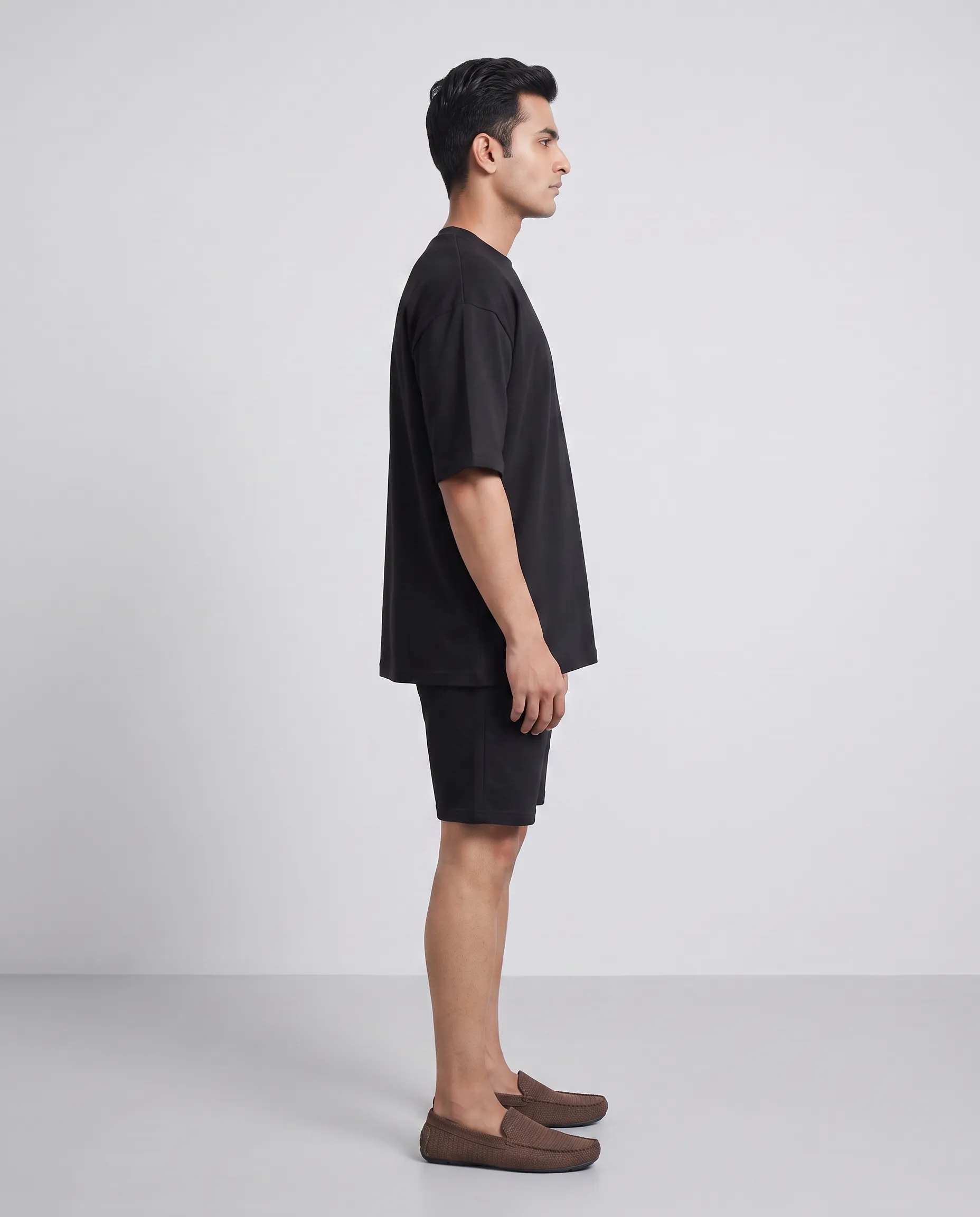 oversized drop shoulder round neck t shirt black